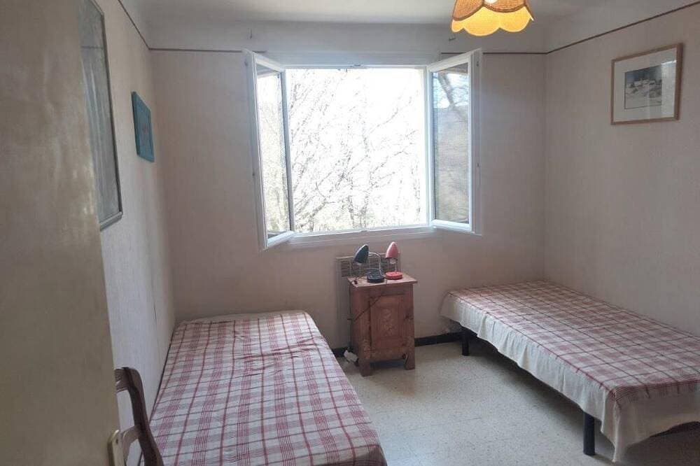 Foto 3 von 30: Villa Plan Aups Ste Baume Var, 7 Personen, ruhig, Raum
