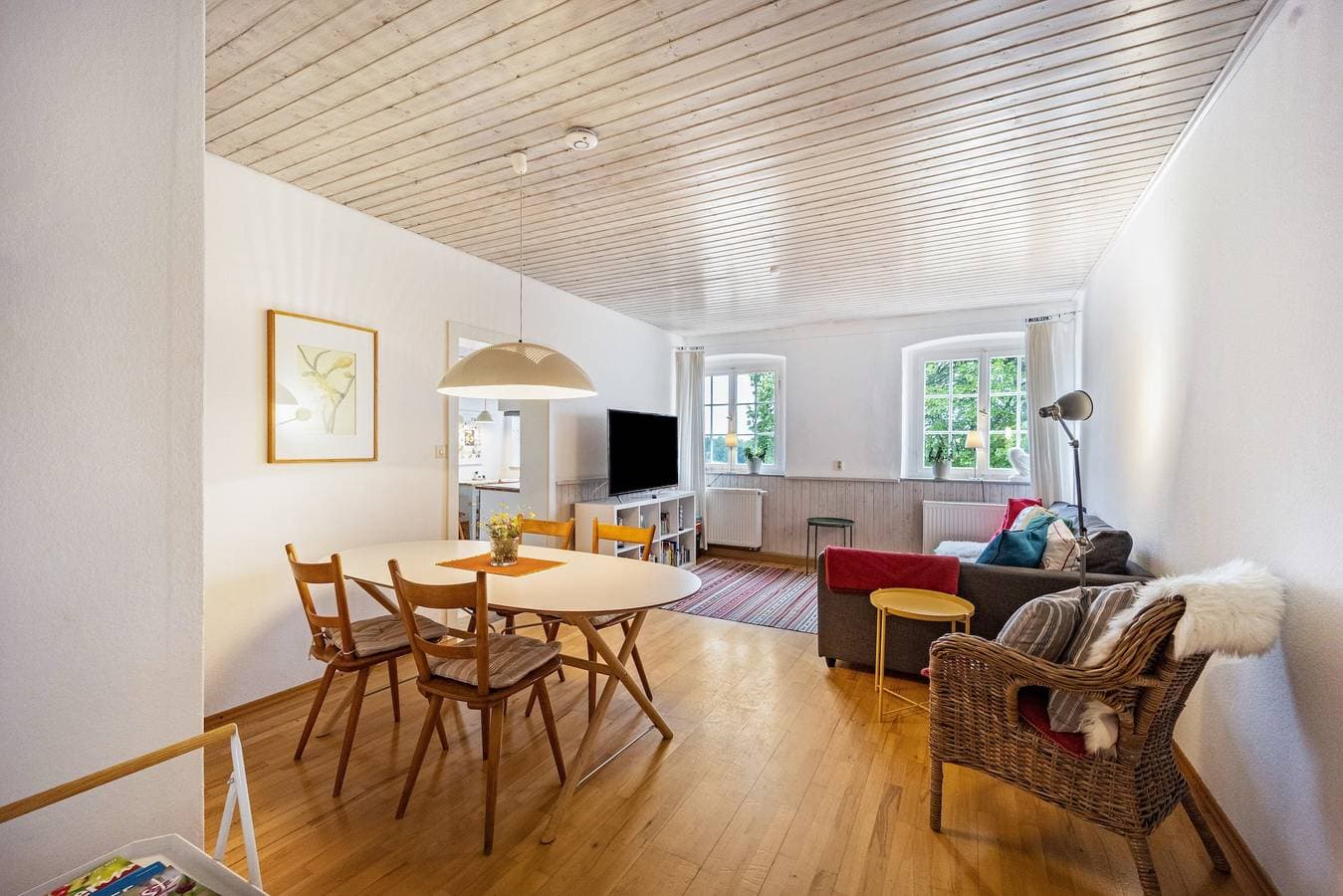 Foto 3 von 34: Ferienwohnung 'Klosterhof Eggenreute' mit Bergblick