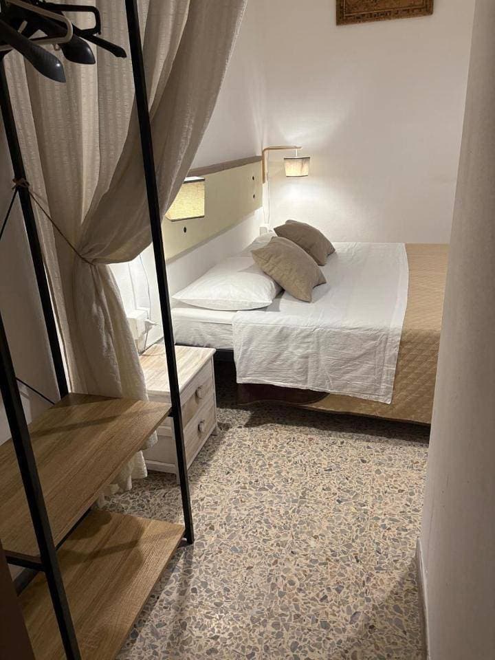 Foto 8 von 13: Budget Double Room