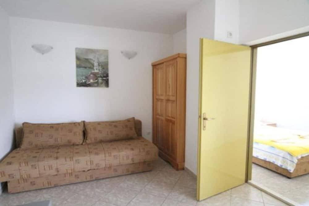 Apartments Roza - One Bedroom Apartment with Garden and Sea View 1