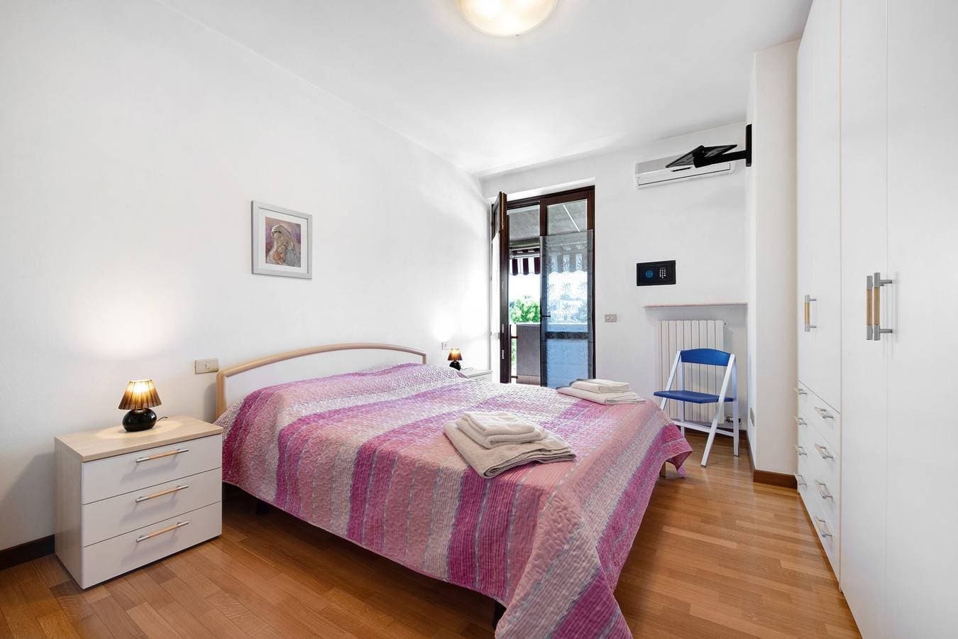 Foto 9 von 21: Ferienwohnung "Residenz San Zeno S P House" mit Gemeinschaftspool, Terrasse und Klimaanlage