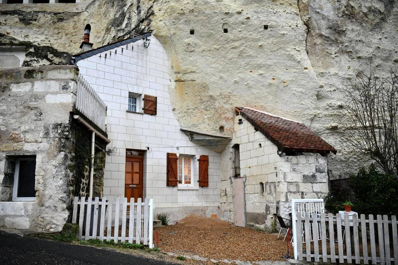 Les Gîtes des Châteaux, gîtes troglodytiques 1