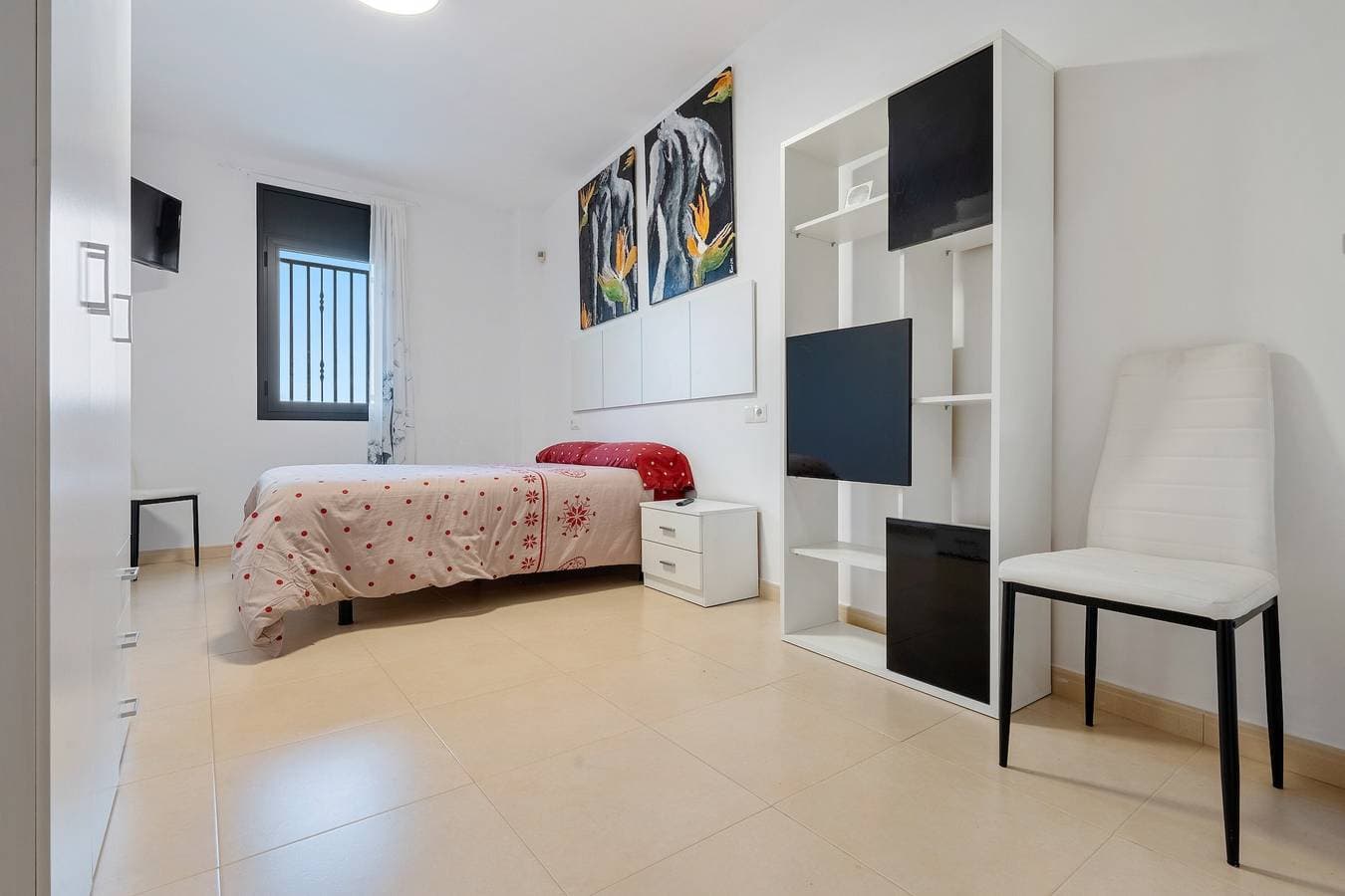 Foto 11 von 23: Ferienwohnung 'Viudelta' mit Bergblick, privatem Pool, Klimaanlage und WLAN