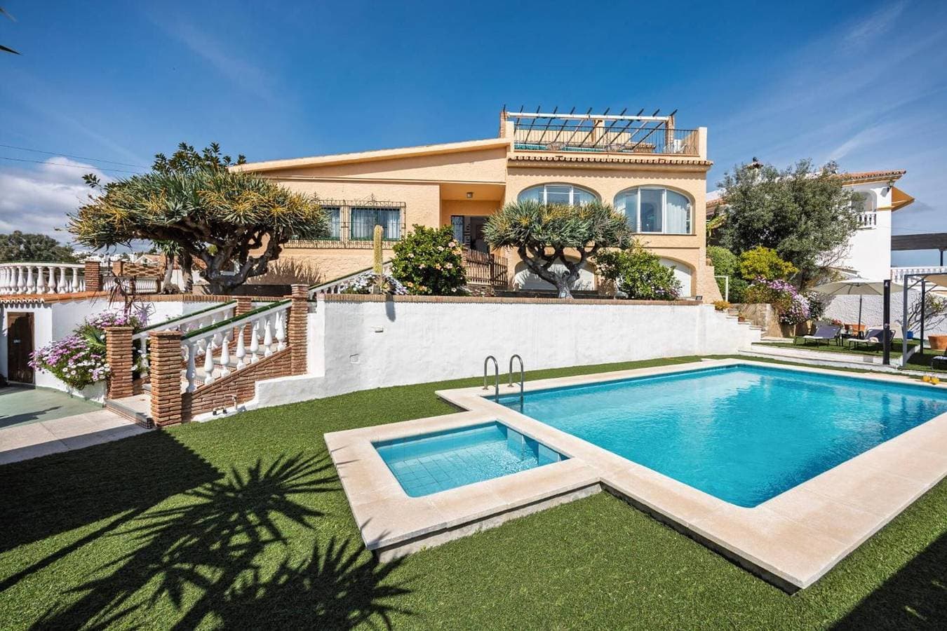 Villa Garden 1