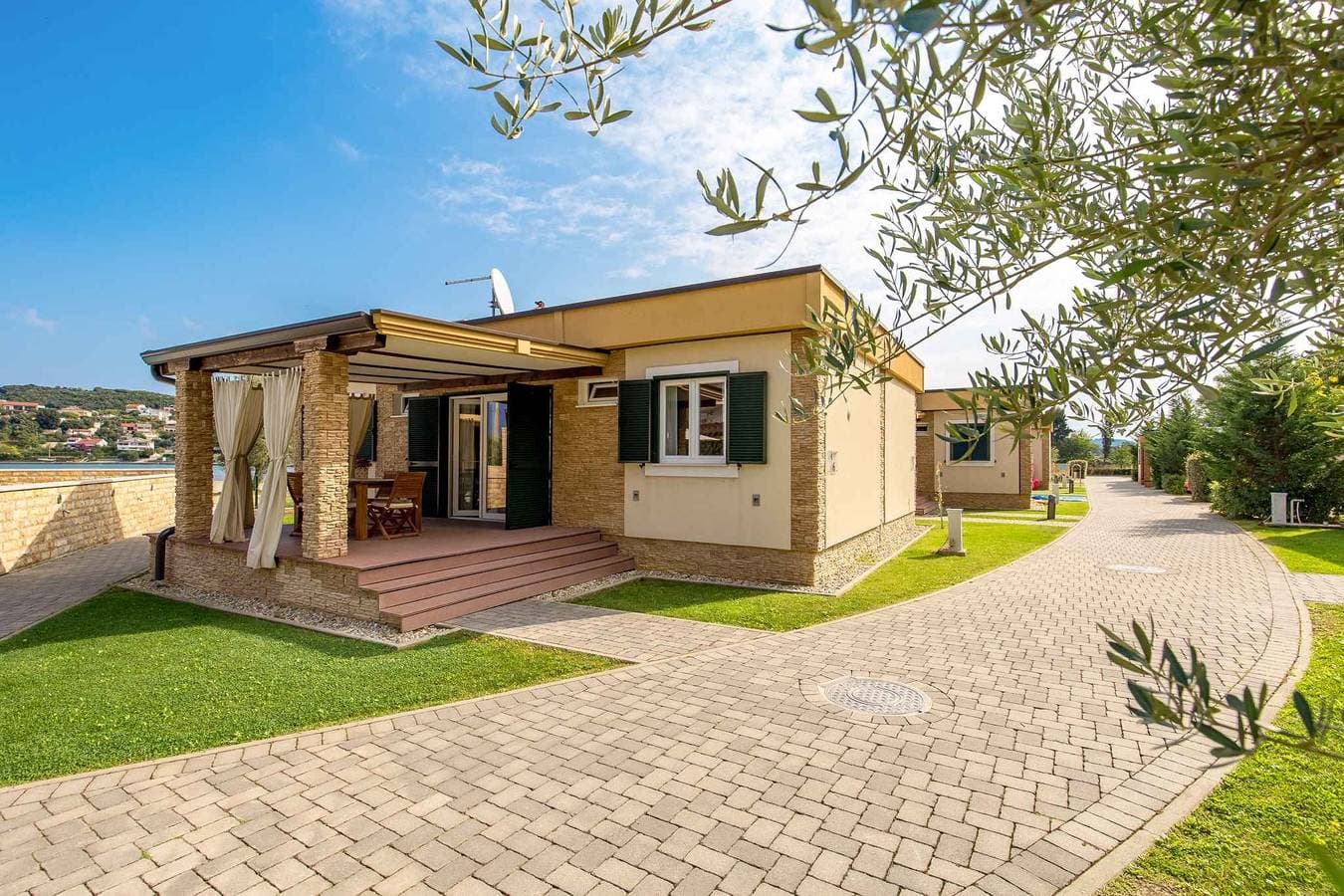 Ferienhaus mit Pool und Klimaanlage 1