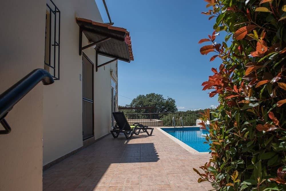 Foto 9 von 30: Private Pool★Wifi★Traditional Villa★Roof Terrace