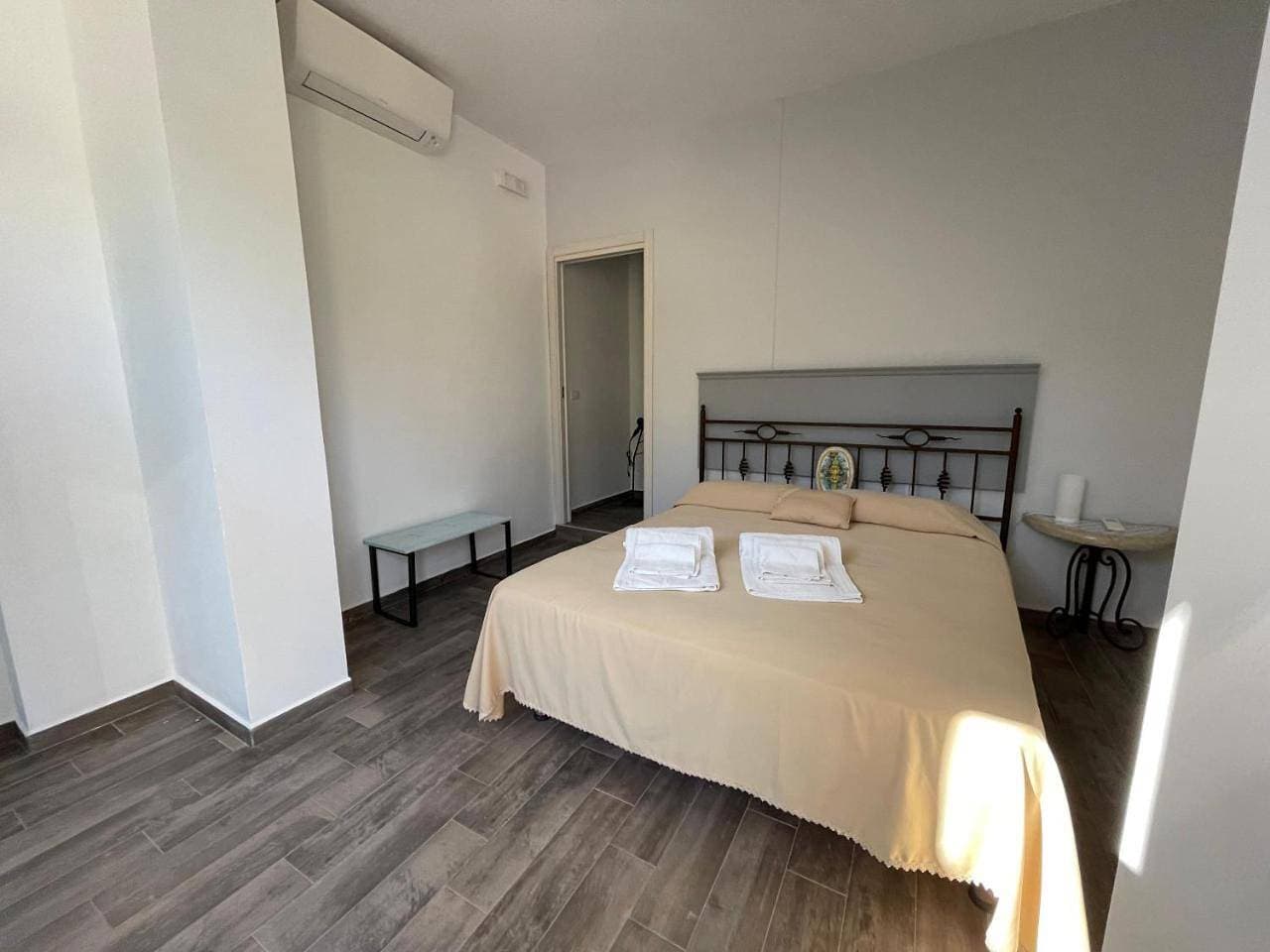 Foto 7 von 9: Double Room