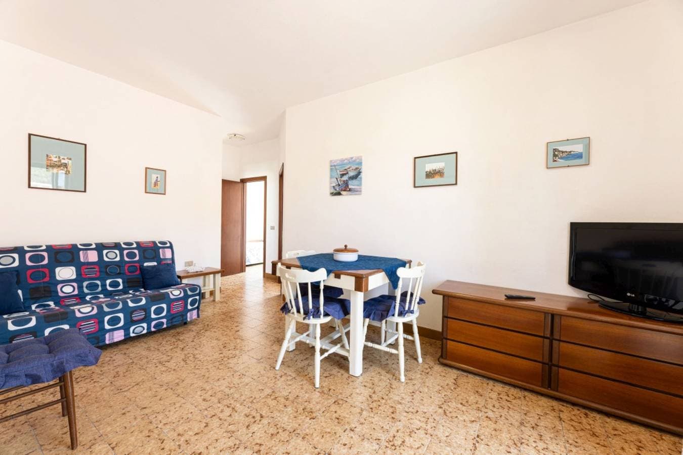 Foto 10 von 24: Ferienwohnung für 6 Personen