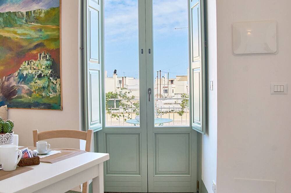 Second floor suite/apartment with terrace 1