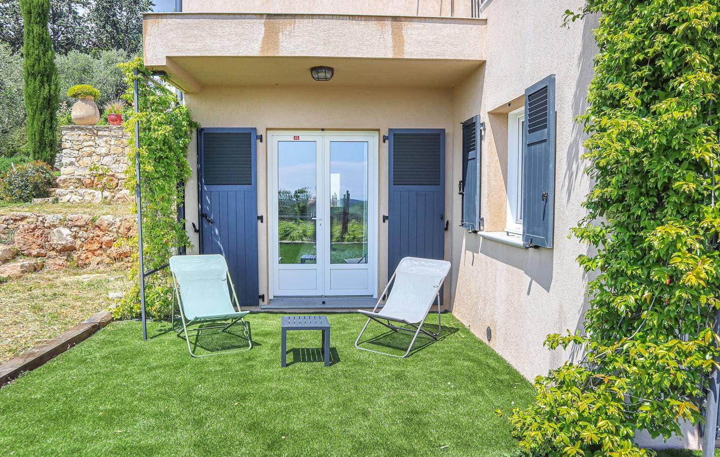 Foto 13 von 24: Gemütliche 1-Zimmer-Wohnung mit Terrasse in der Nähe des Stadtzentrums von Peymeinade