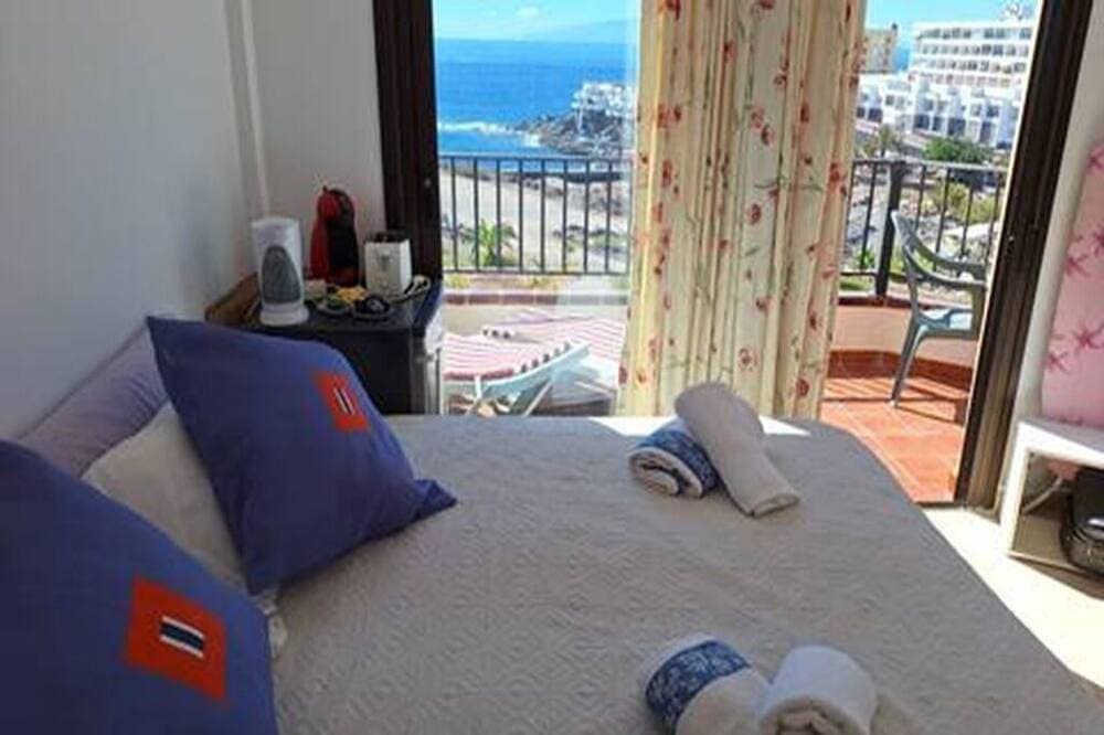 Foto 6 von 6: Room + bathroom, splendid sea view, well equipped