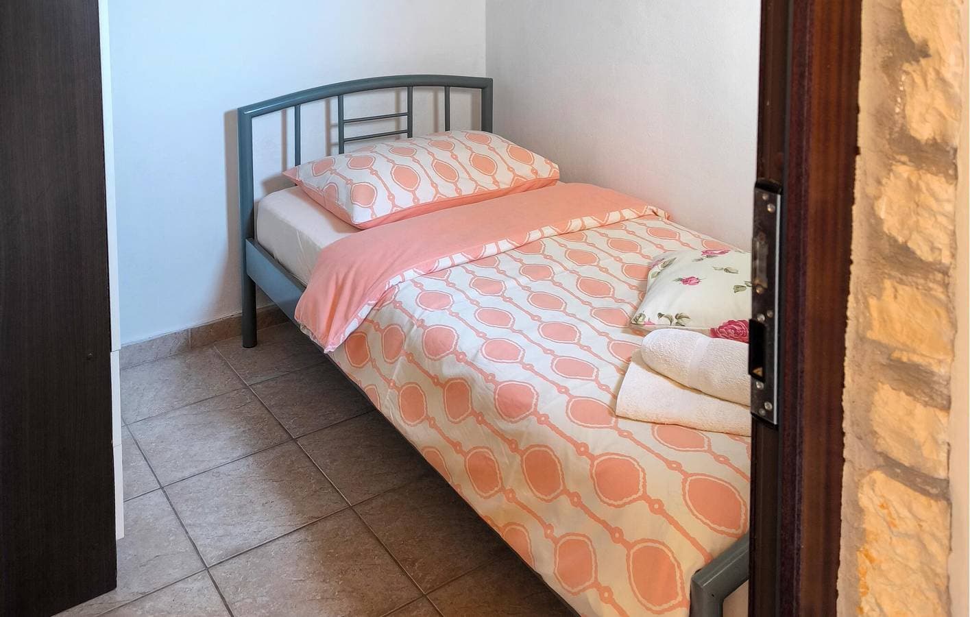 Foto 13 von 22: Gemütliche Ferienwohnung mit Terrasse und Parkplatz in der Nähe eines Bistros in Žminj