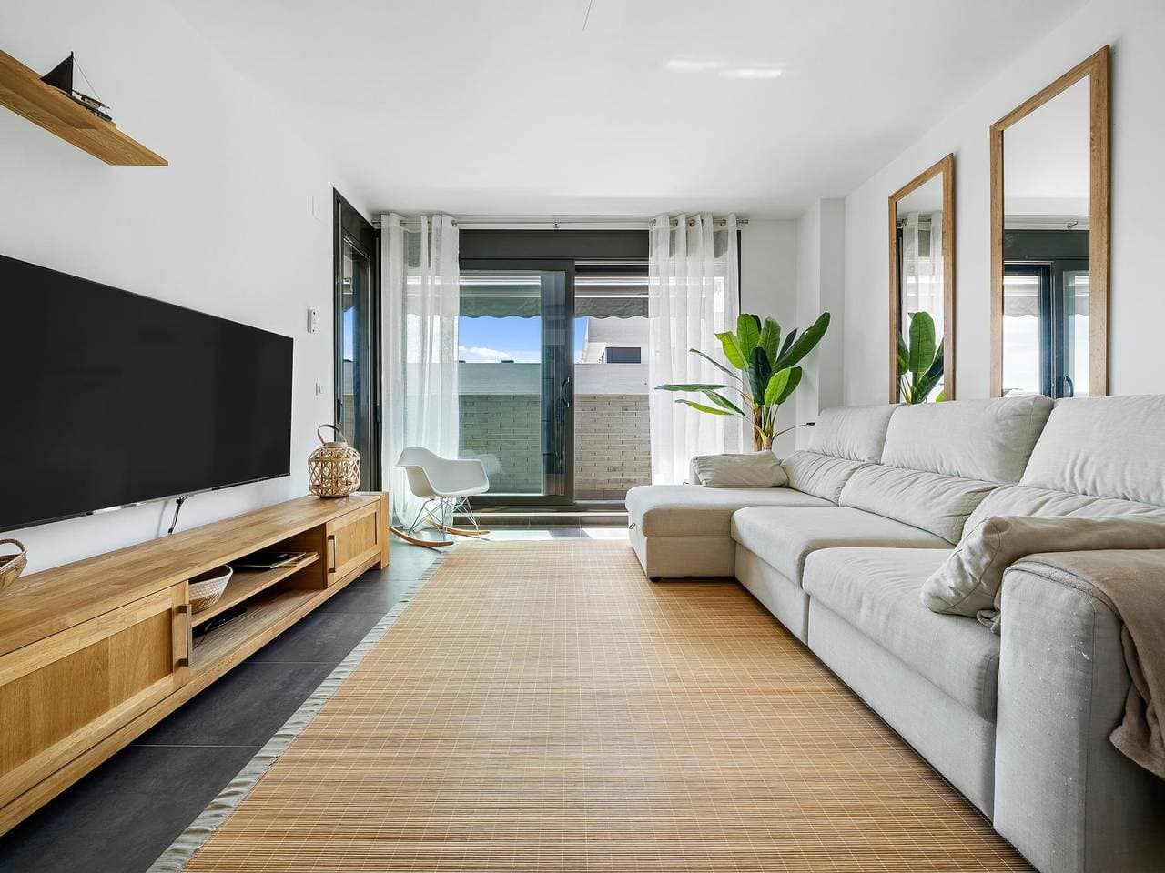 Foto 3 von 22: Ferienwohnung für 6 Personen mit Garten