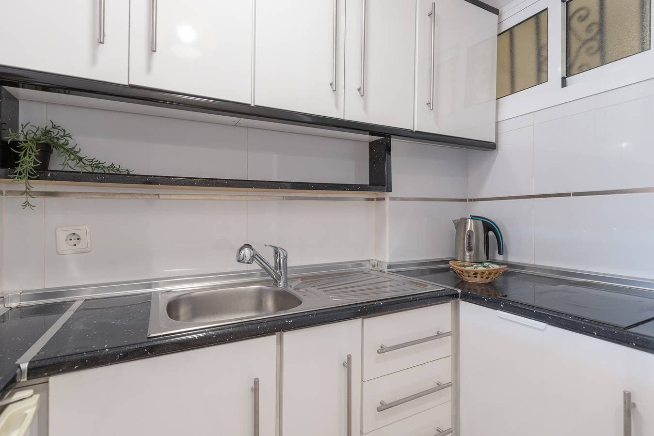 Foto 6 von 20: Einzimmerapartment 'Estudio Ed Jupiter Benalmadena' mit Meerblick, WLAN und Gemeinschaftspool