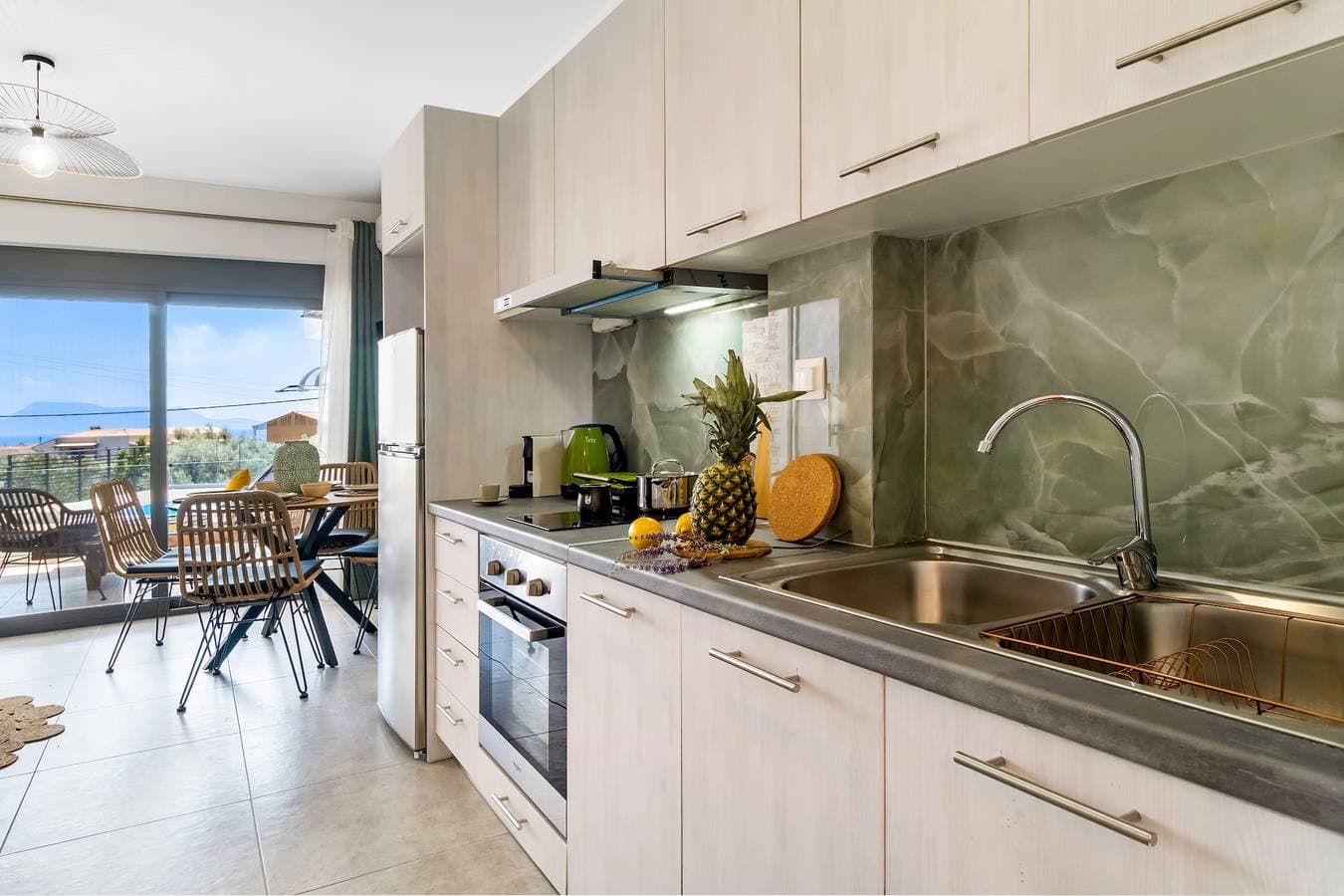 Foto 7 von 27: Einzimmerapartment 'Oceanida Terpsis Lyxury Suite' mit Meerblick, WLAN und Klimaanlage