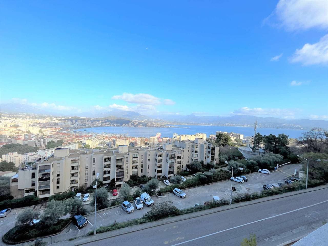 Foto 13 von 21: Ajaccio: 2-Zimmer-Wohnung mit Klimaanlage und Parkplatz