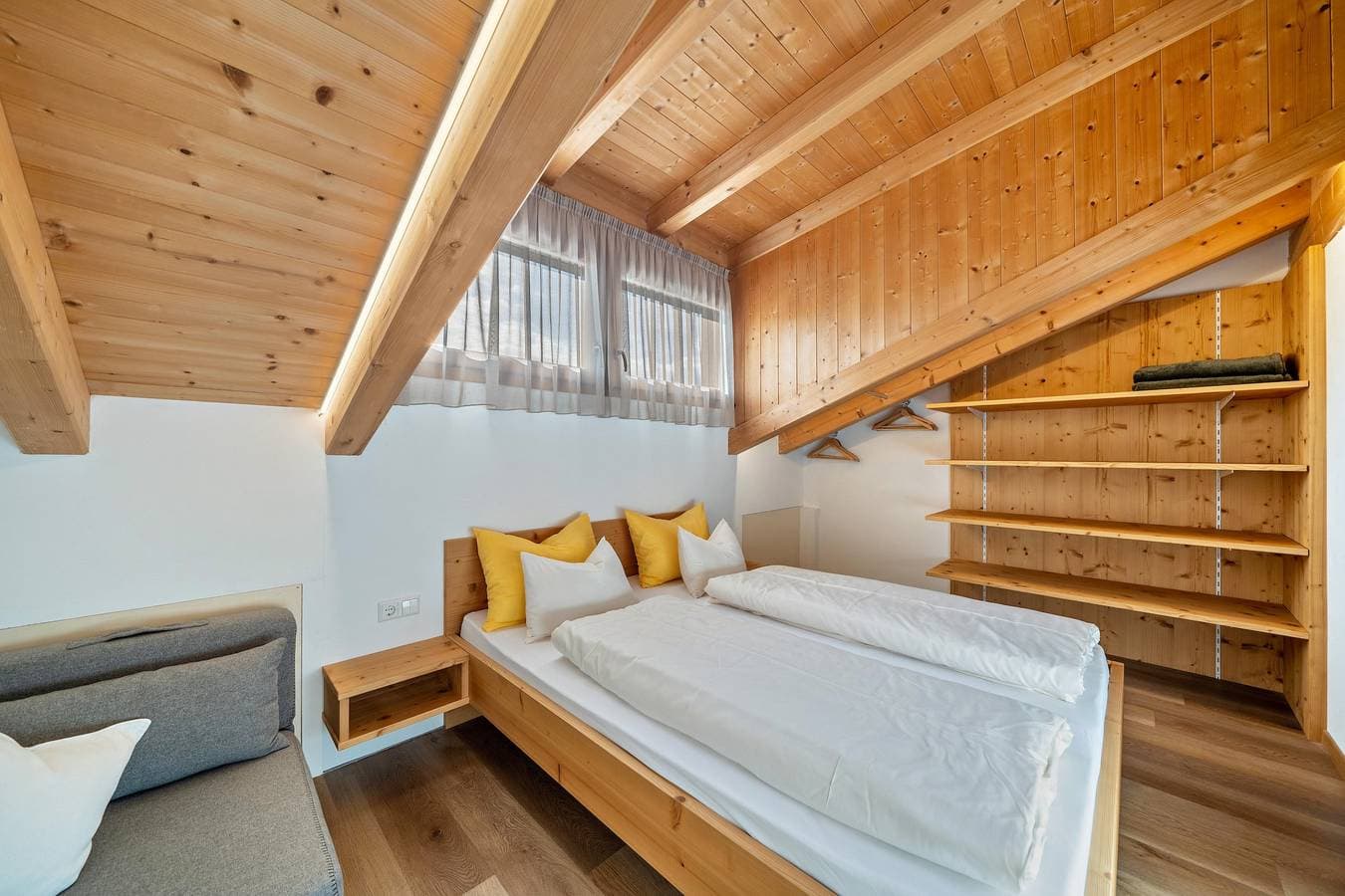 Foto 8 von 13: Ferienwohnung 'Matscherhof Helena' mit Bergblick, Gemeinschaftsgarten und Balkon