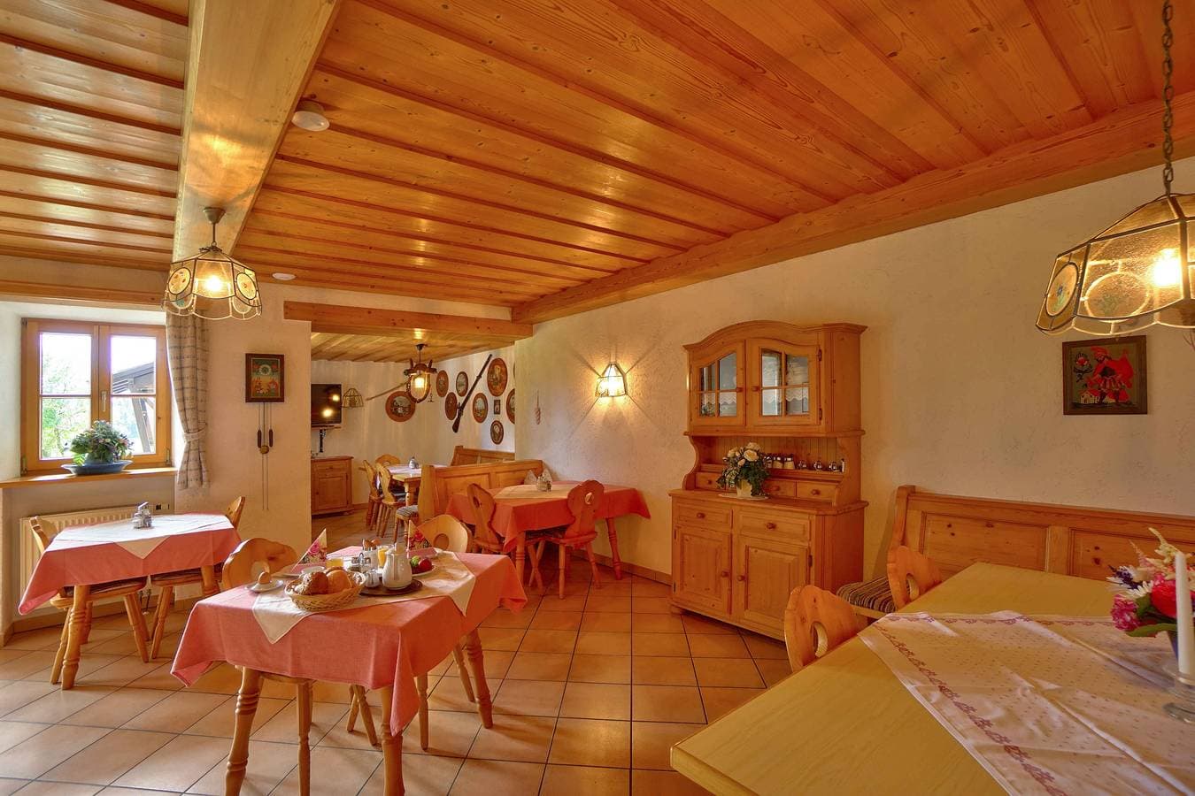 Foto 6 von 14: Karlshof - Balkonzimmer mit Du/Wc und Balkon