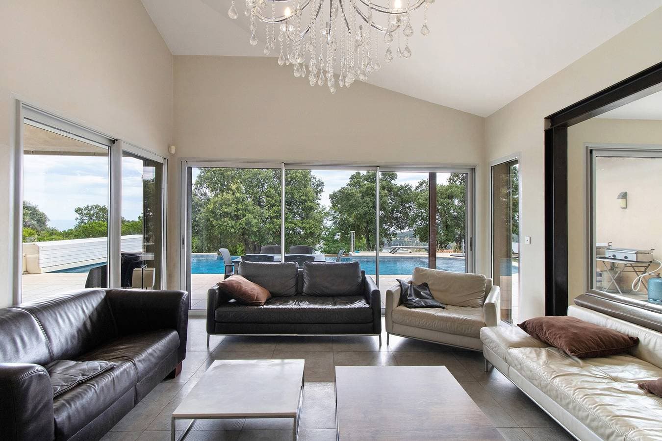 Foto 4 von 45: Villa „Gecko“ mit Pool, Meerblick und Klimaanlage