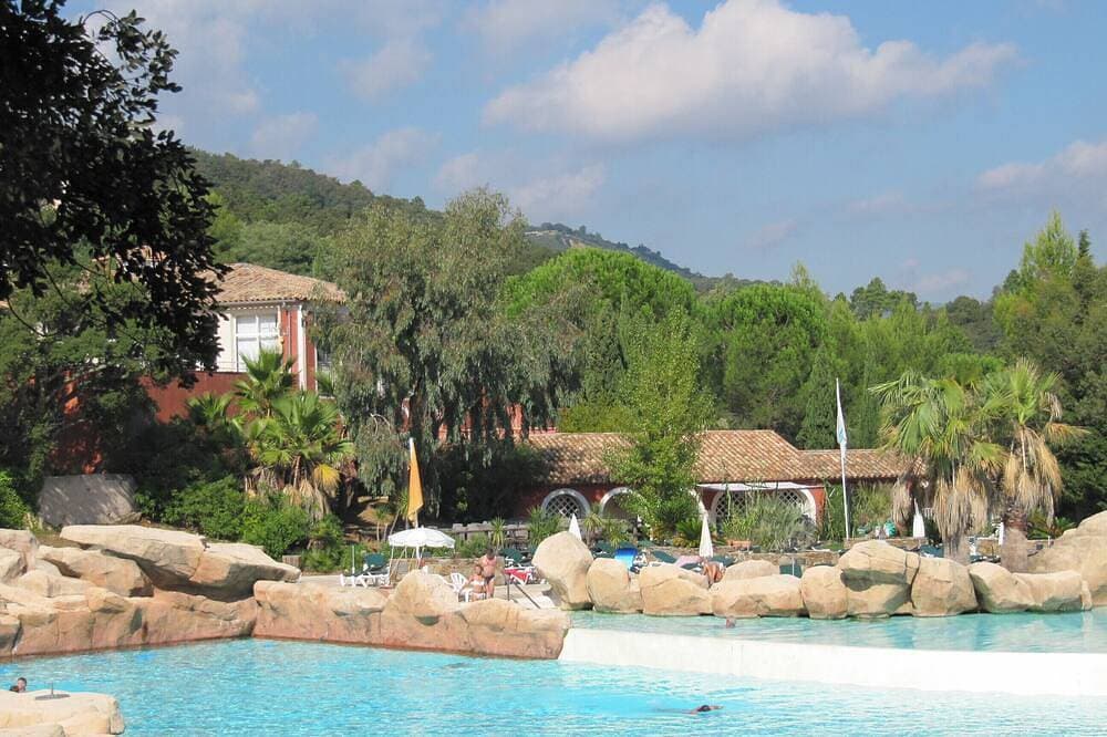 3-Zimmerwohnung, 5 Personen, Gartenebene, toller Meerblick, St. Tropez Bay 1
