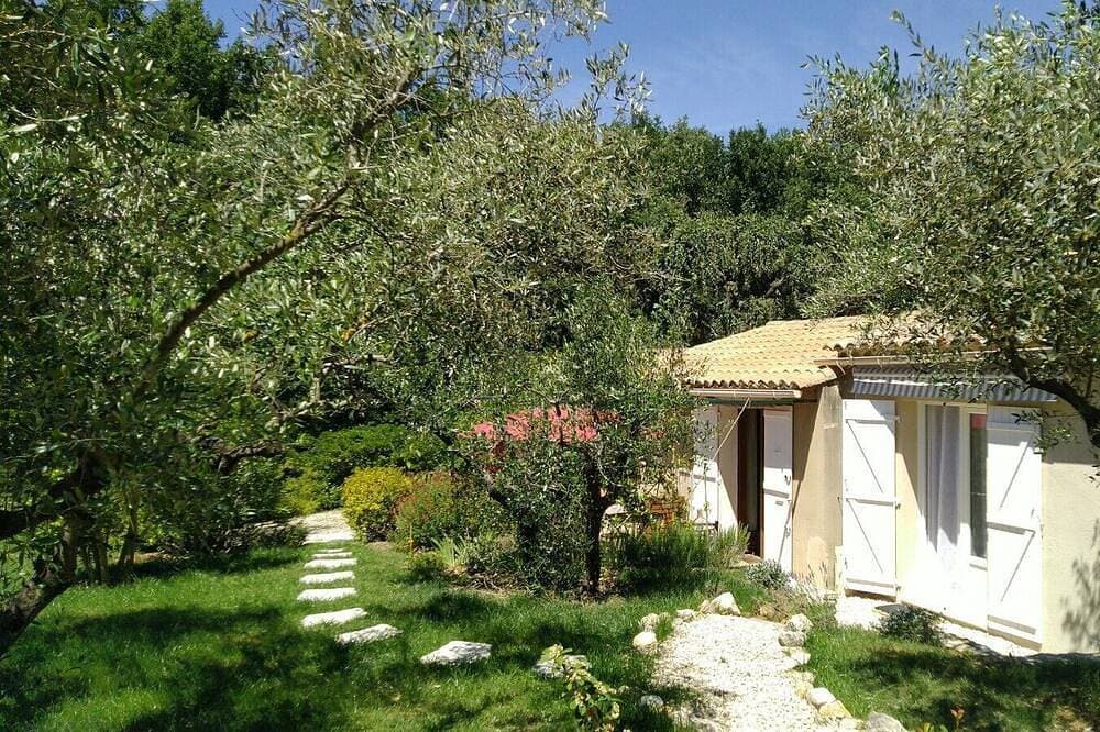 Foto 5 von 14: Lovely Mazet with shared, heated, secure swimming pool