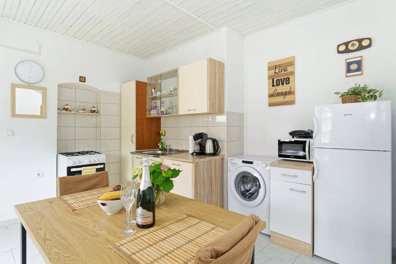 Foto 10 von 20: Studio Apartment with Terrace
