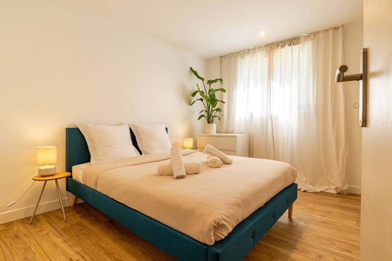Foto 4 von 42: Olympe-Parking Gratuit/Spacieux  74010006798C5