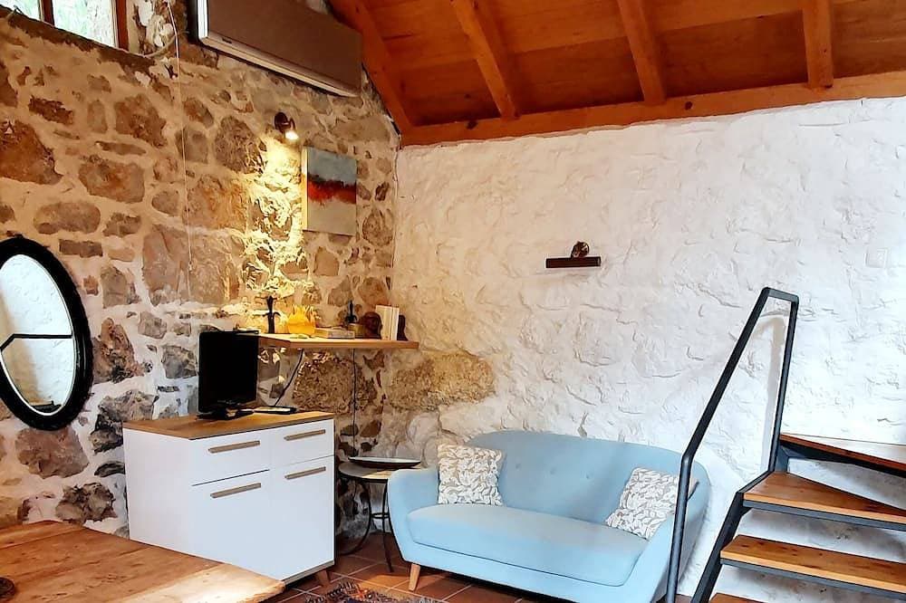 Foto 11 von 30: Kernsaniertes kleines Steinhaus mit Meerblick in der Naehe von Split