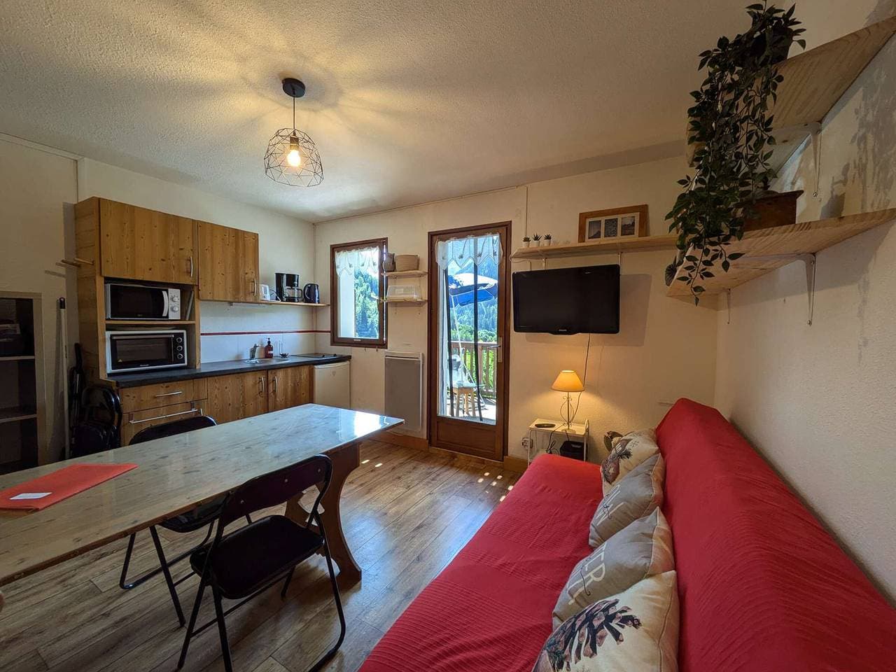 Charmantes Studio in Arêches mit Terrasse, Parkplatz und Schnellem Zugang zu Annehmlichkeiten 1