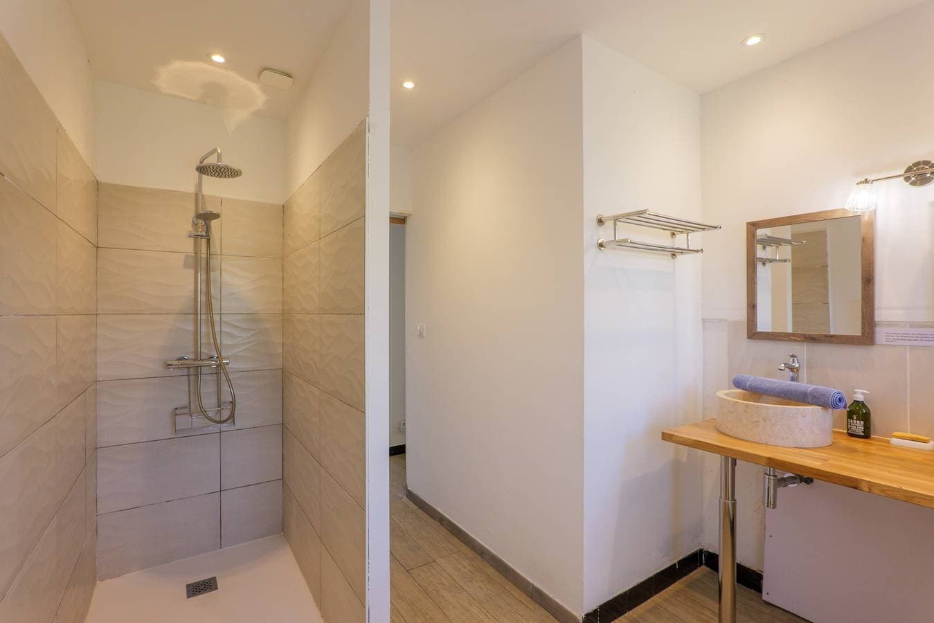 Foto 12 von 32: Villa „Gîte Le-joie“ mit Gemeinschaftspool, WLAN und Klimaanlage