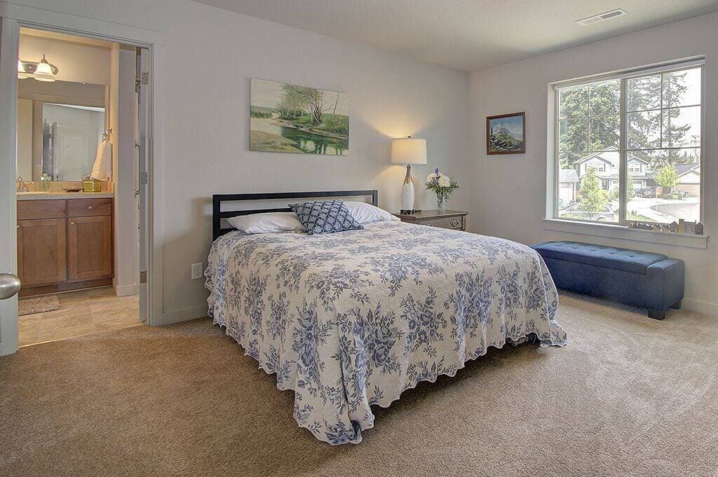 Foto 9 von 25: Beautiful & pet friendly! Close to Downtown and Hwy