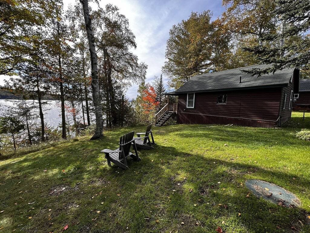 Foto 13 von 19: Lakefront Cabin on Rangeley Lake: Sauna & views