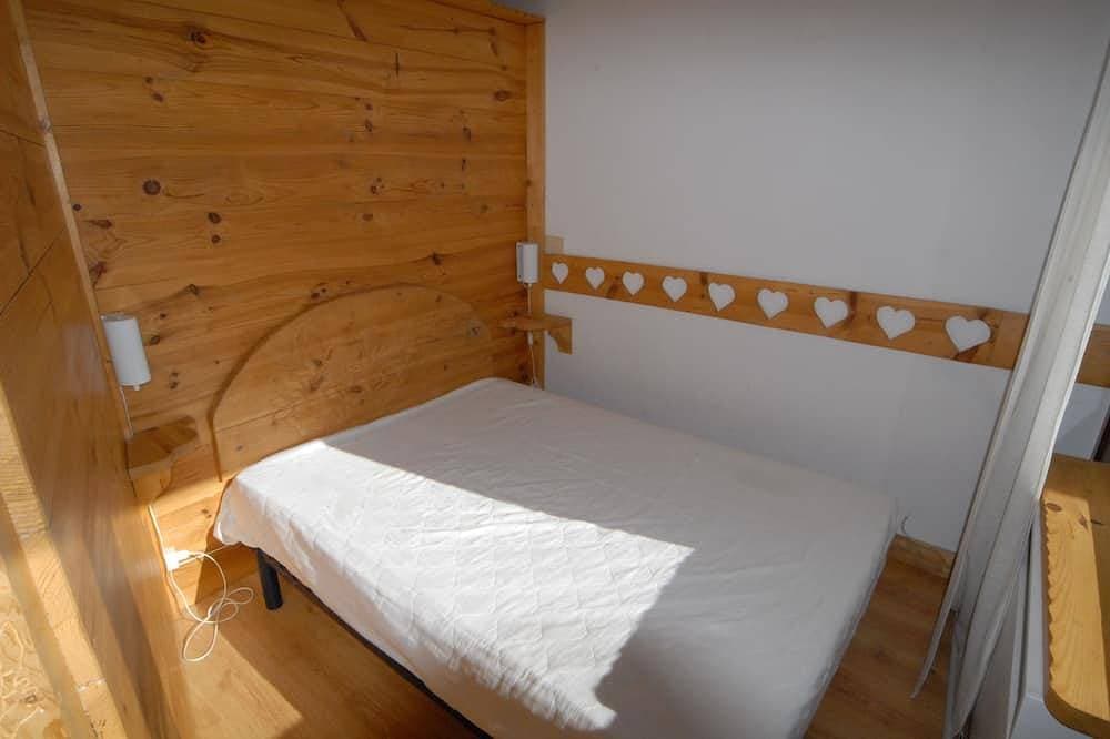 Foto 2 von 12: Panoramische Zwei-Zimmer-Wohnung mit Terrassen in Cervinia. Blick auf die Skipisten. WLAN inklusive.