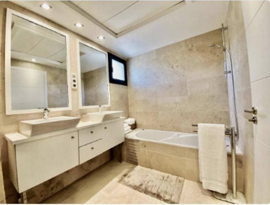 Foto 13 von 49: Ferienwohnung für 6 Personen mit Garten