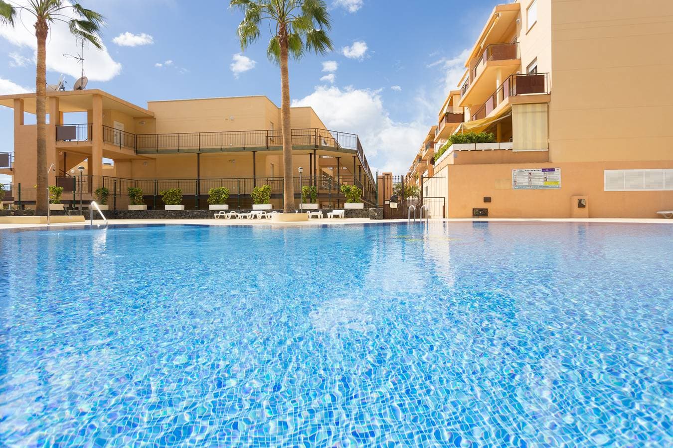Ferienwohnung mit Pool, Meerblick und gratis fiber W-Lan 1