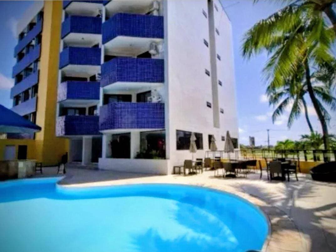 Flat 150m da praia de Intermares 1