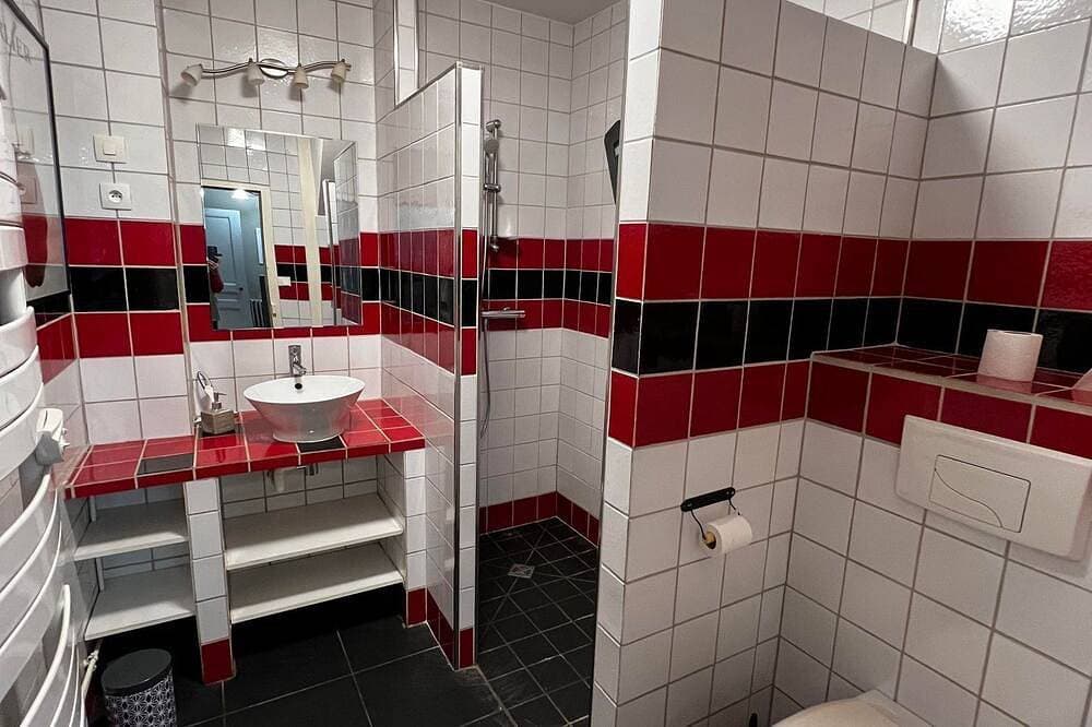 Foto 9 von 28: Charmante Maison de 160 m2, à Proximité de Tous les Commerces