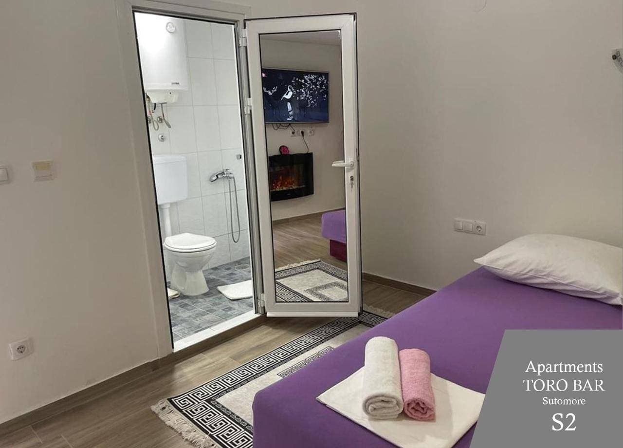 Foto 7 von 10: Double Room with Private Bathroom