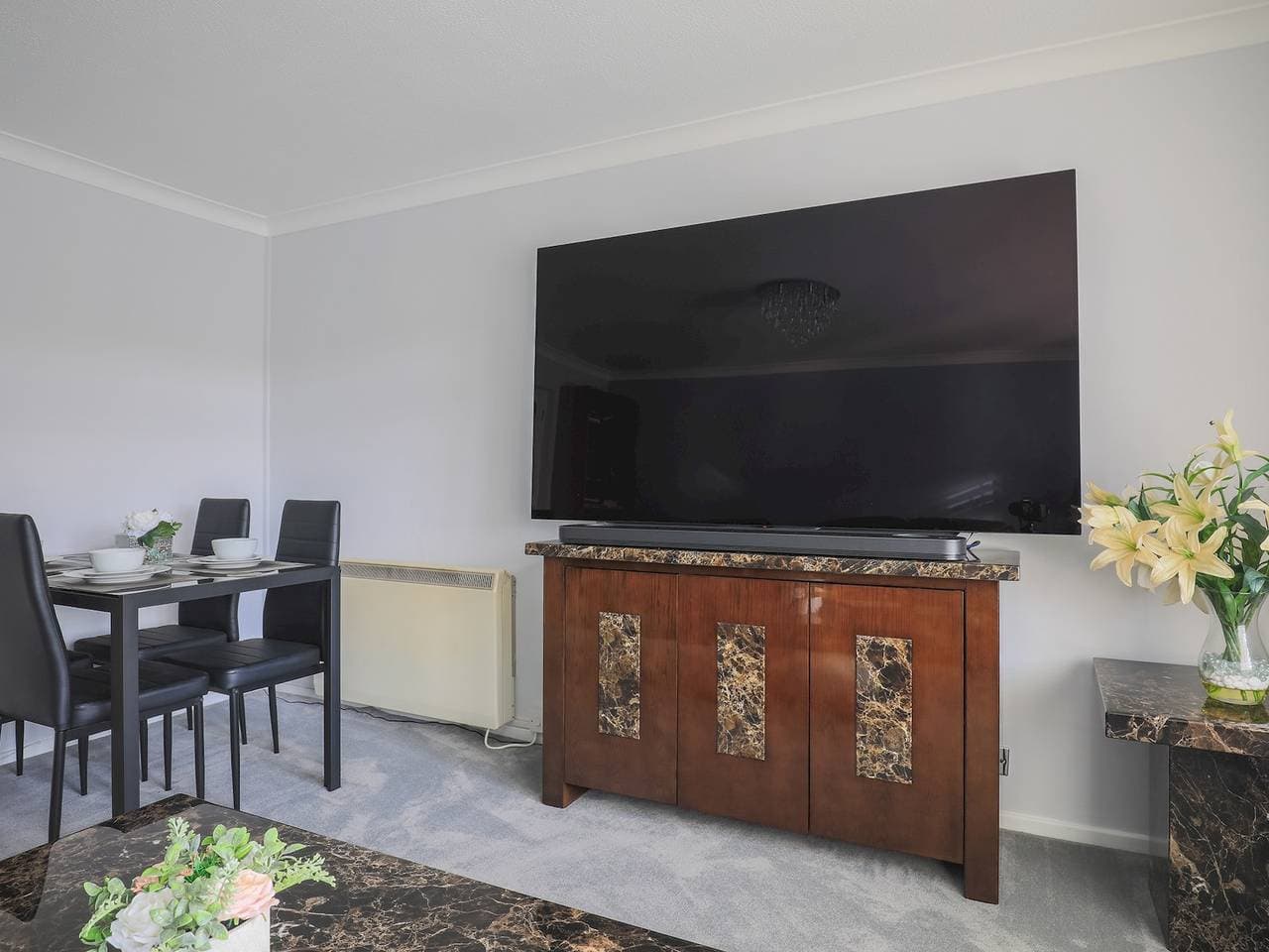 Foto 8 von 30: Cosy and Homely Apartment in Central Windsor - Pass the Keys