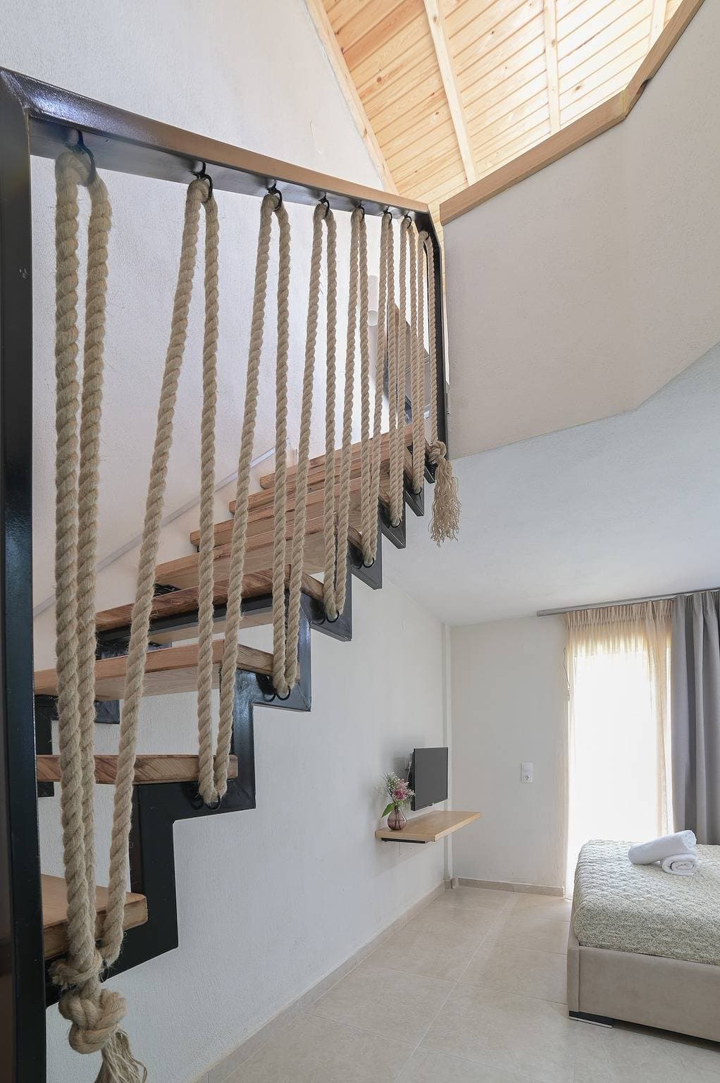 Foto 7 von 30: Ferienwohnung 'One Bedroom Apartment' mit Balkon, WLAN und Klimaanlage