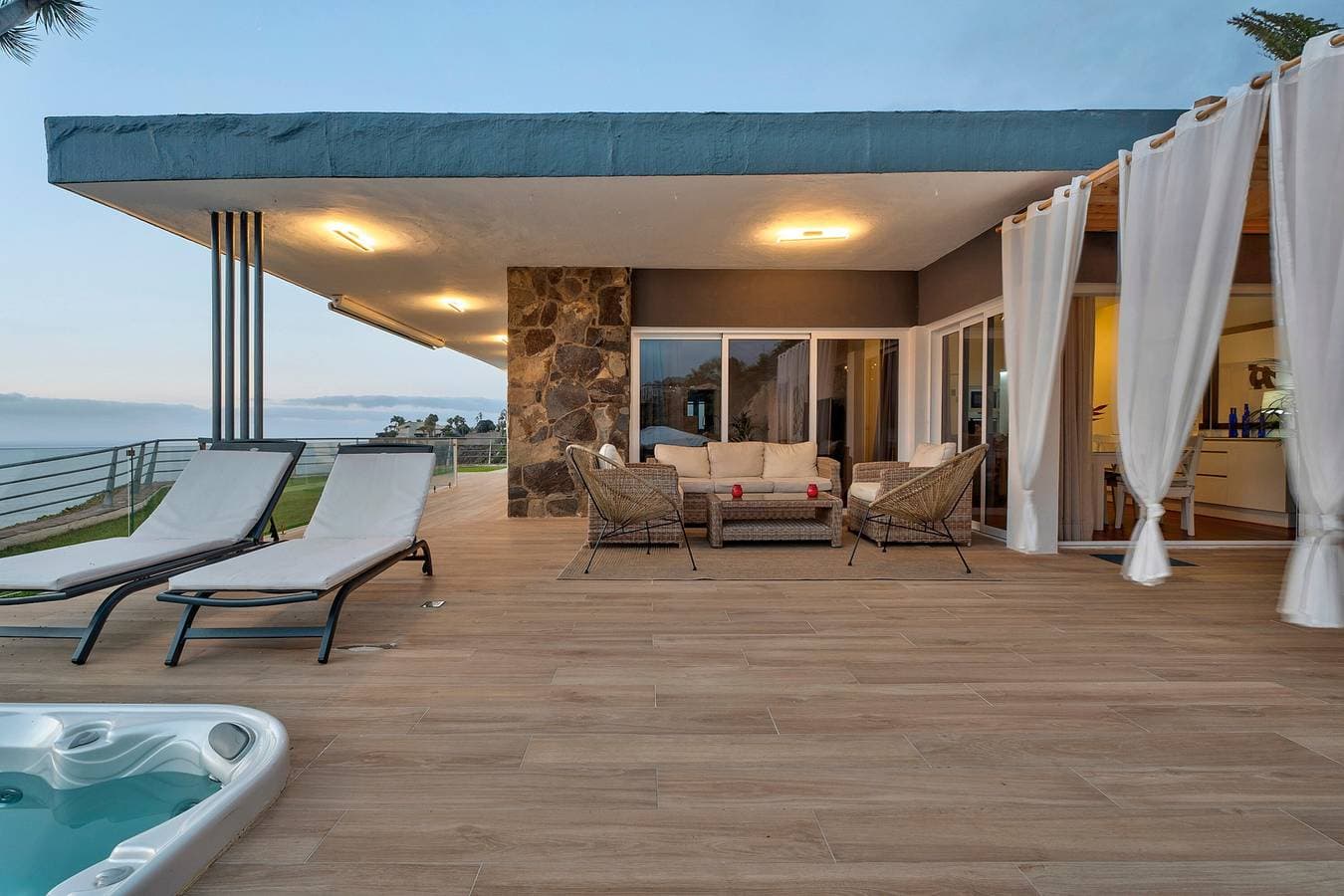 Foto 5 von 41: Ferienhaus "Villa Bahía de Michel" mit Meerblick, Pool, Garten & WLAN