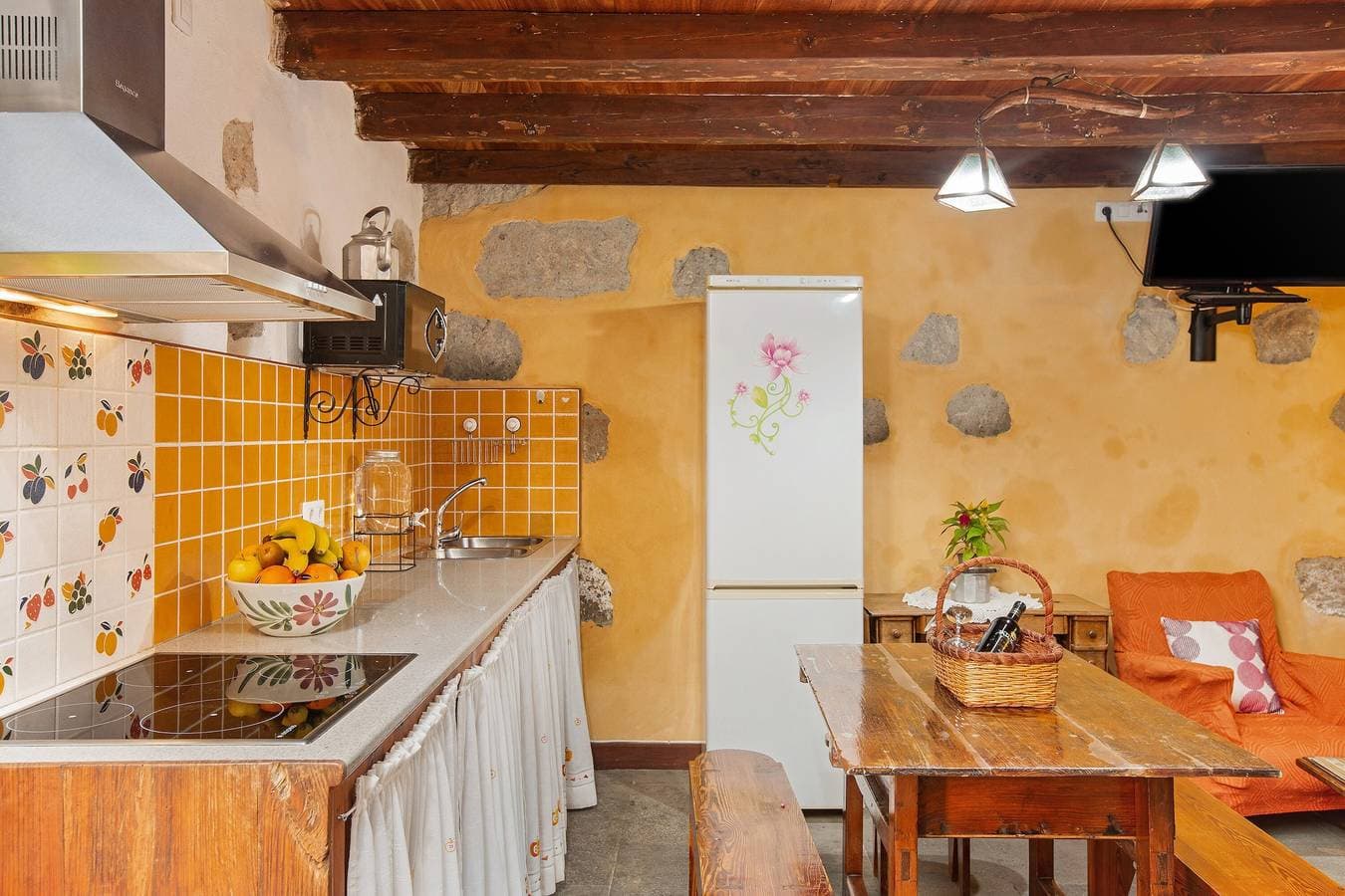 Foto 5 von 23: Ferienhaus Casa Emblemática La Pileta Bentejui mit Garten und WLAN