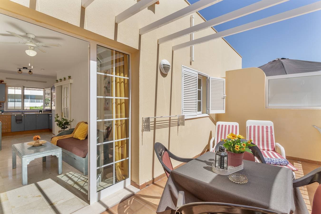 Foto 4 von 24: Ferienwohnung 'Los Mangueros Beach 6 - Mogán' mit Bergblick, WLAN und Klimaanlage