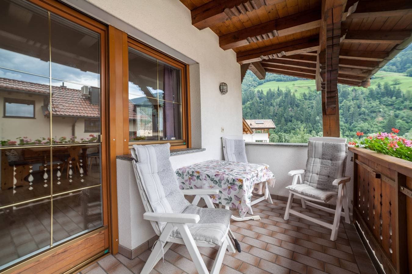 Foto 8 von 22: Ferienwohnung 'Sonnenparadies 1' mit Bergblick, WLAN & Garten