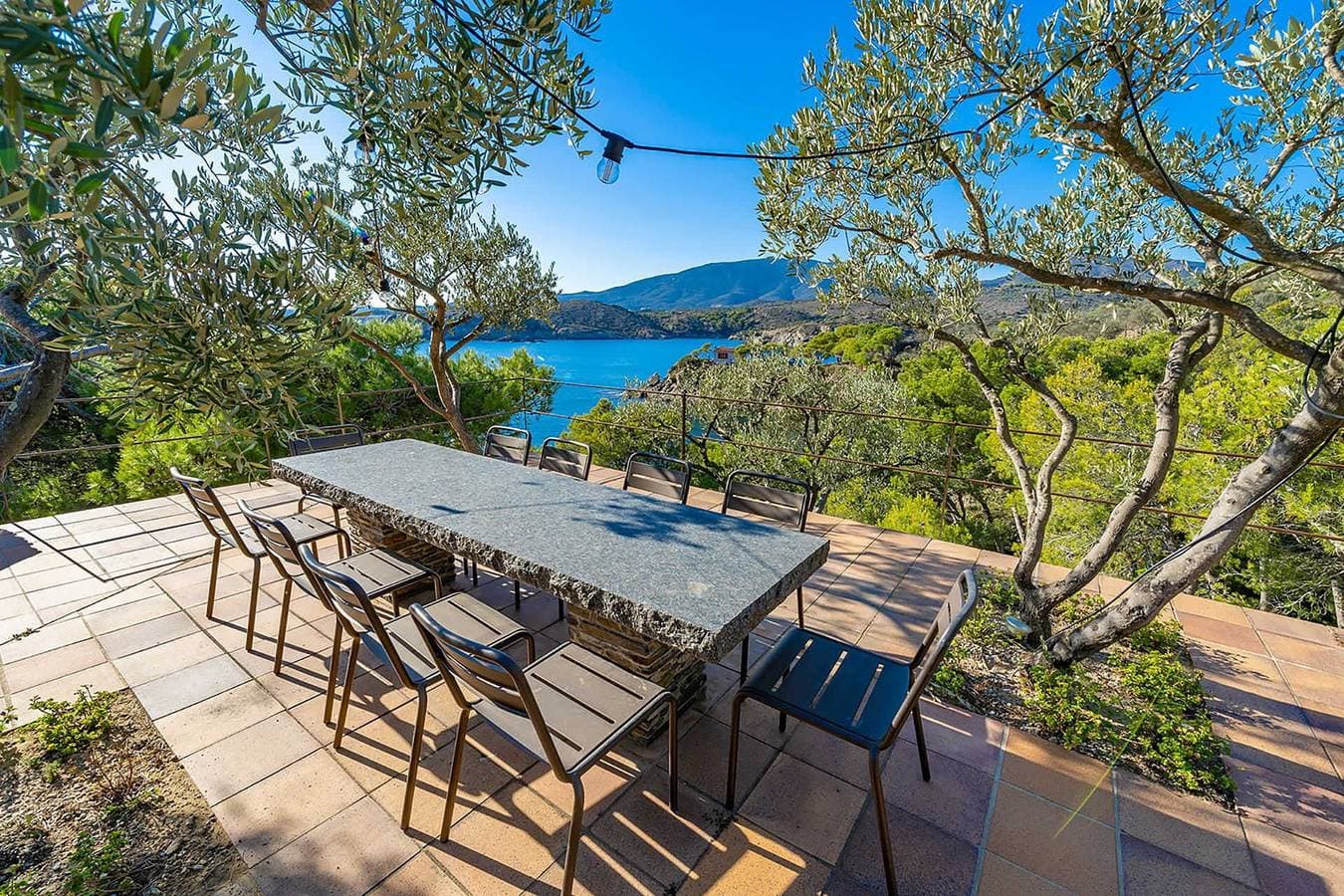 Foto 7 von 40: Villa für 16 Personen mit Terrasse