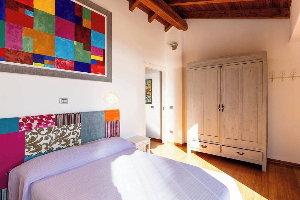 Foto 7 von 30: Atemberaubendes  Ferienhaus für 6 Gäste mit Klimaanlage,  W-Lan und Terrasse