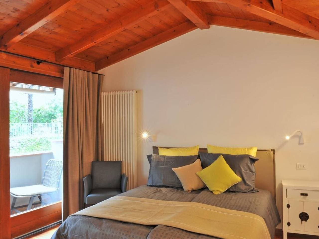 Foto 6 von 33: Große Wohnung in Limone Sul Garda mit Terrasse und Garten und Nah am Strand