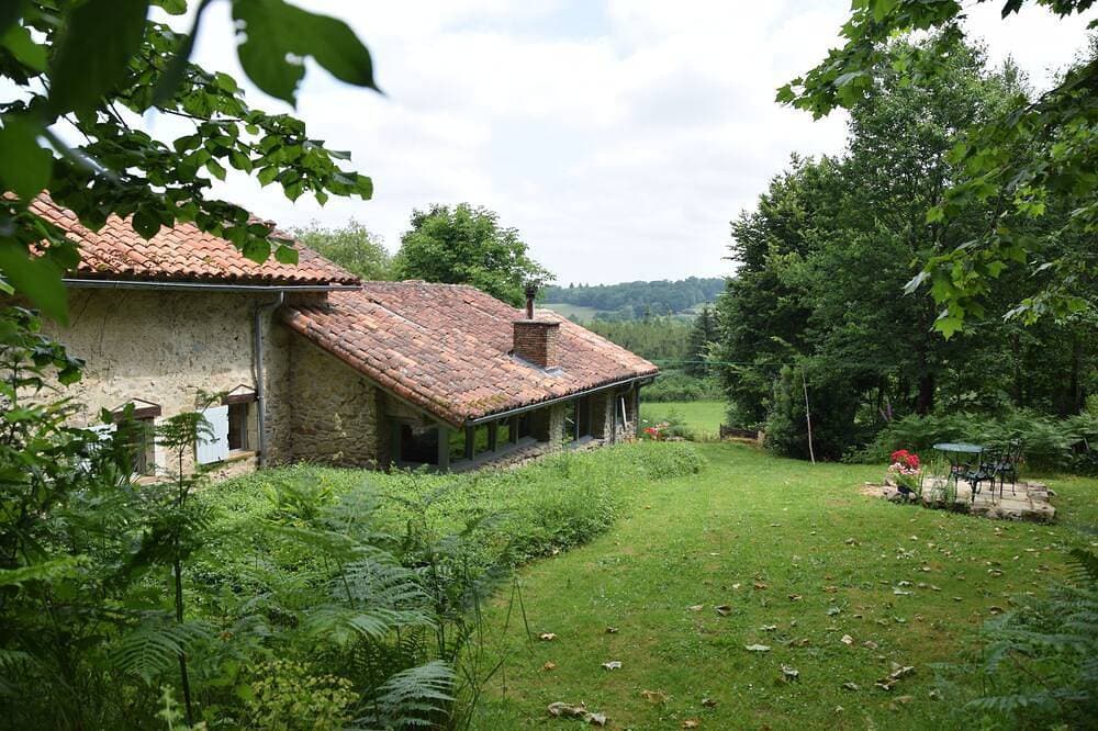 Foto 13 von 22: Geräumiges Ferienhaus mit schöner Aussicht und Garten / Wald, In Privatbesitz
