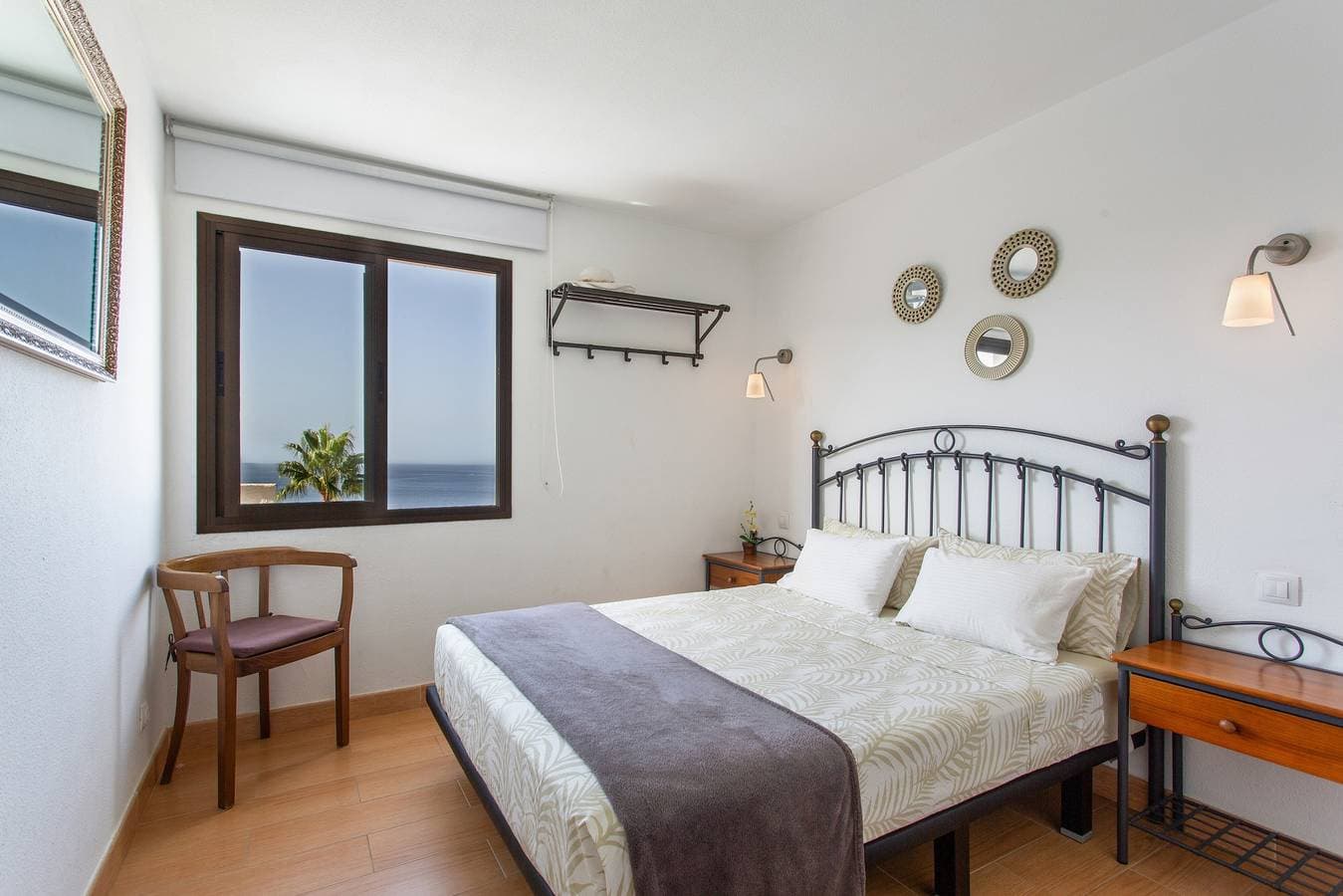 Foto 7 von 29: Ferienwohnung 'Corona Rosa' mit Meerblick, Gemeinschaftspool und WLAN