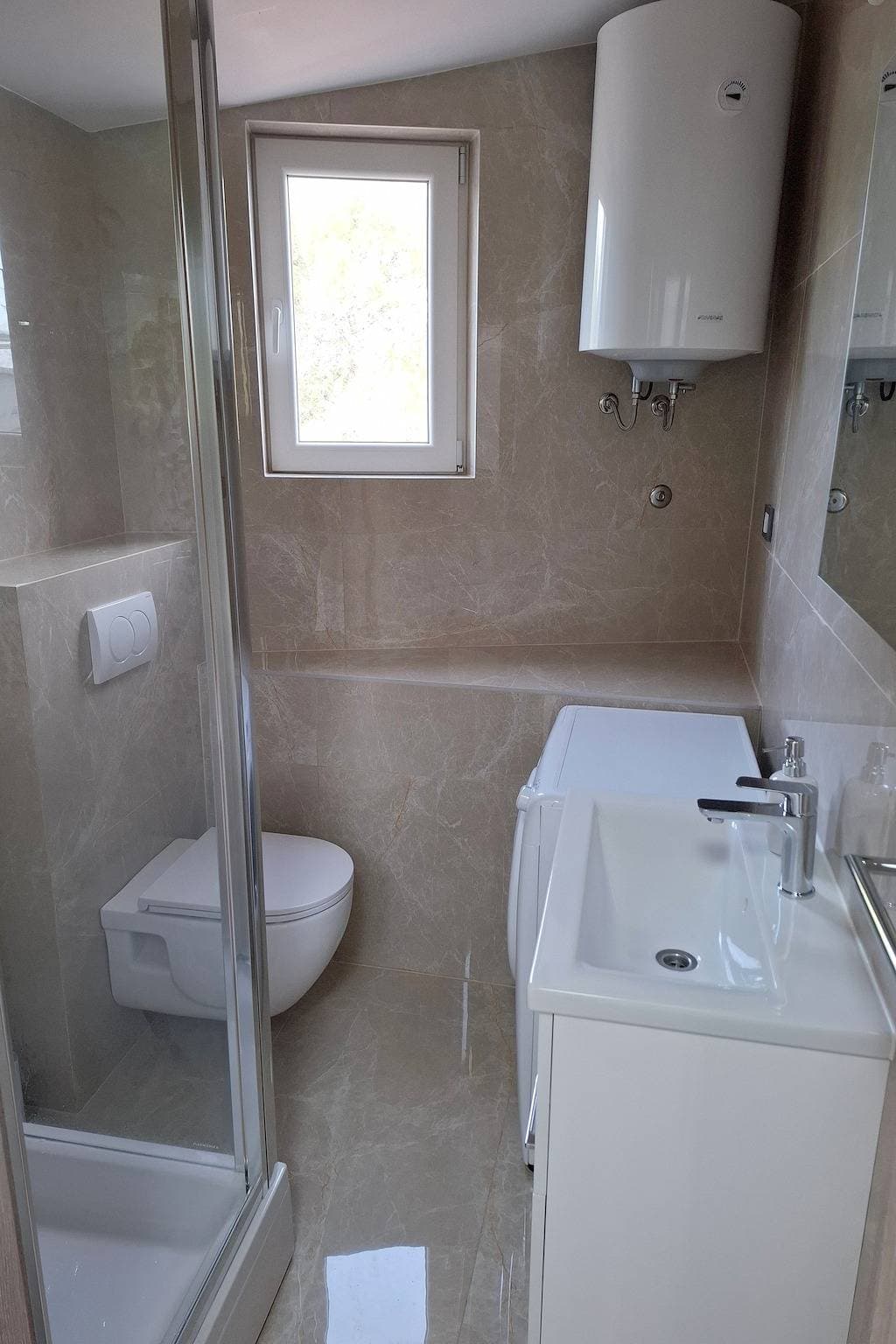 Foto 11 von 12: Studio Appartement mit Terrasse und Meerblick Pridraga - Cuskijas, Novigrad As-27969-a